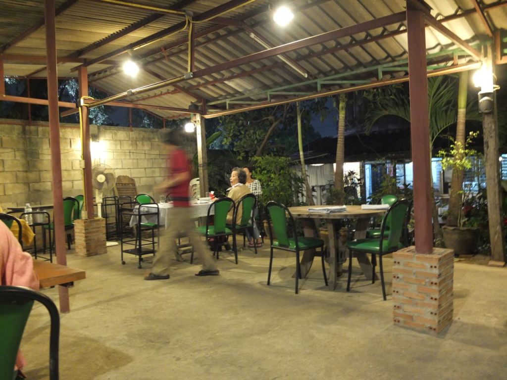 Zwei sehr unterschiedliche Arten, 1000 Baht&nbsp;auszugeben